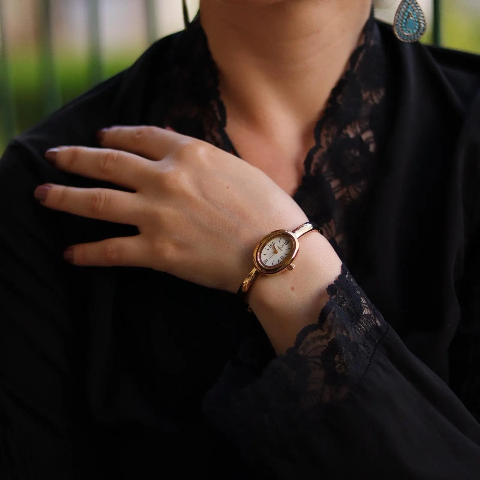 Gold Women’S Watch – Elegant & Unique