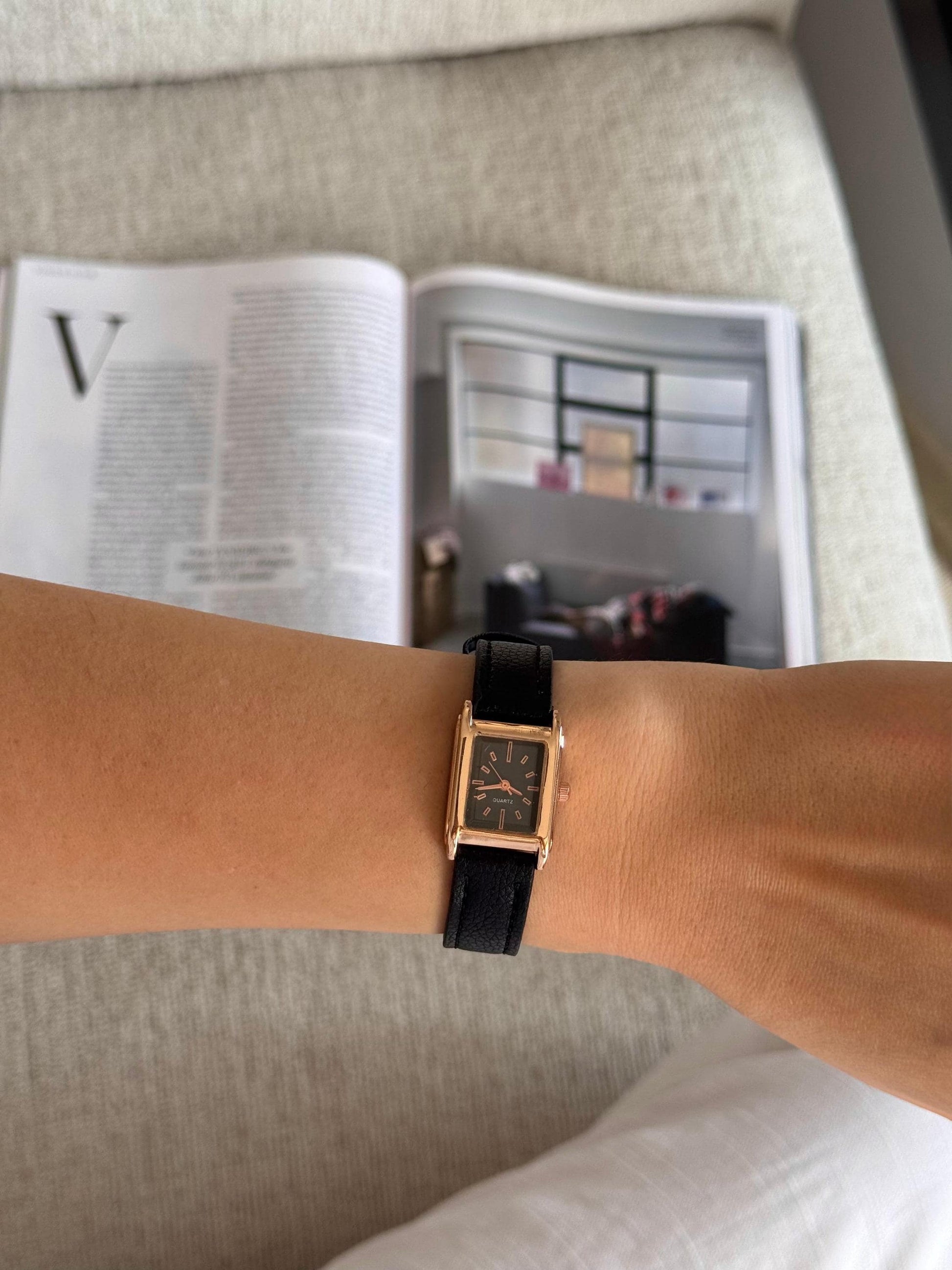 Elegant Rectangle Women'S Watch – Gold Tone Case, Faux Leather Strap, Minimal Classic Design, Ideal Gift Accessory, Anniversay Gift