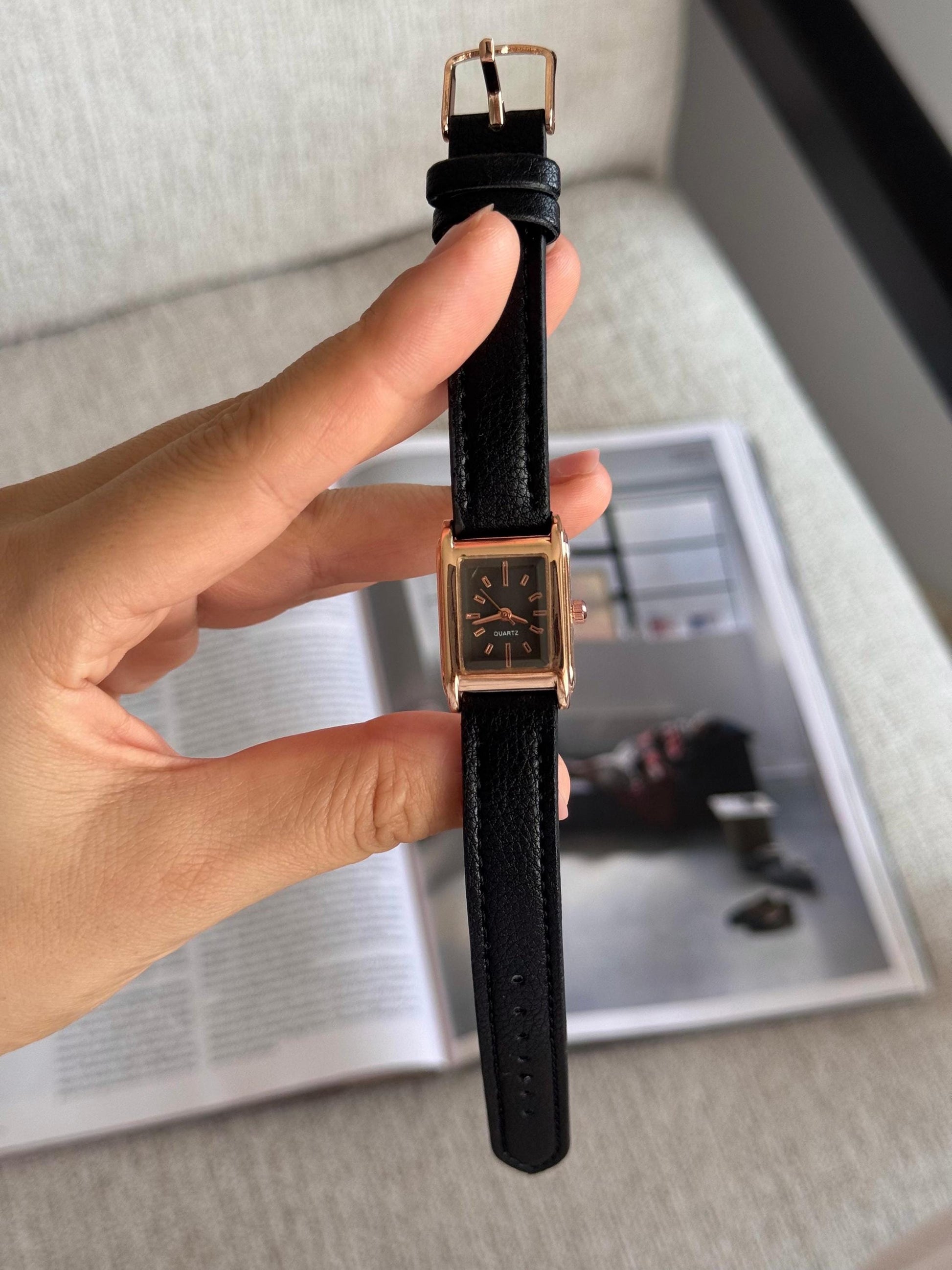Elegant Rectangle Women'S Watch – Gold Tone Case, Faux Leather Strap, Minimal Classic Design, Ideal Gift Accessory, Anniversay Gift